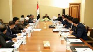 الحكومة اليمنية والحوثيين يتبادلان قوائم الأسرى والمعتقلين