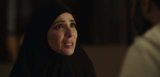 منى زكي تظهر بالحجاب لثاني مرة في رمضان