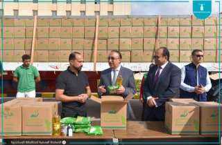 محافظ الإسكندرية يتفقد بنك الطعام المصري
