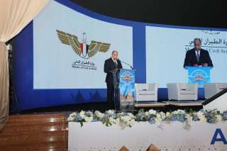 وزير الطيران المدني: منظومة المطارات المصرية أحد الركائز الأساسية لدفع الحركة الجوية والتجارية وزيادة معدلات النمو الاقتصادي لدول العالم.