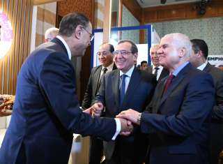 وزراء الزراعة والبترول وقطاع الأعمال يفتتحون المؤتمر الثلاثون للاتحاد العربى للاسمدة