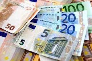تراجع كبير بسعر اليورو والجنيه الاسترليني ببنوك مصر اليوم 12 مارس 2024