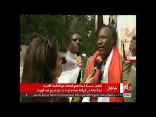 بالفيديو.. ناشط سوداني لتميم: استحي نحن نحتاج للسلام وليس لأموالكم