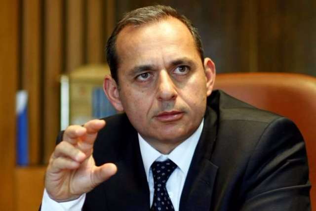 هشام عكاشة، رئيس البنك الأهلى المصرى