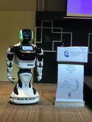 الروبوت ” وينو ” يدير جلسات المنتدي العالمي لصحافة الذكاء الاصطناعي