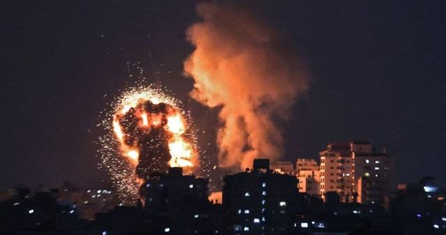  طائرات الاحتلال الصهيوني تقصف قطاع غزة