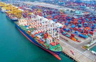 تداول البضائع في موانئ البحر الأحمر وزيادة ملحوظة في الصادرات والواردات