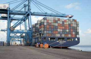ميناء الإسكندرية يشهد تداول 229 ألف طن بضائع متنوعة اليوم
