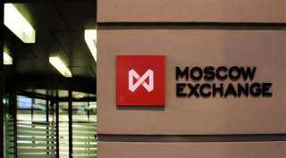 بورصة موسكو تتراجع 12% بتعاملات اليوم