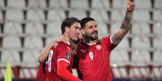 فلاهوفيتش وميتروفيتش يقودان هجوم صربيا أمام الكاميرون في كأس العالم