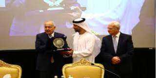 الأمين العام لجامعة الدول العربية يكرم رئيس الاتحاد العربي للاقتصاد الرقمي