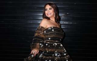 بالصور- شيرين عبد الوهاب تبهر الجمهور بأناقتها  في حفل توزيع جوائز Joy Awards