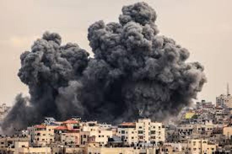 غزة تحت القصف ا لإسرائيلي 