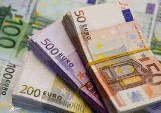 تراجع سعر اليورو والجنيه الاسترليني ببنوك مصر اليوم الأحد 21-4-2024