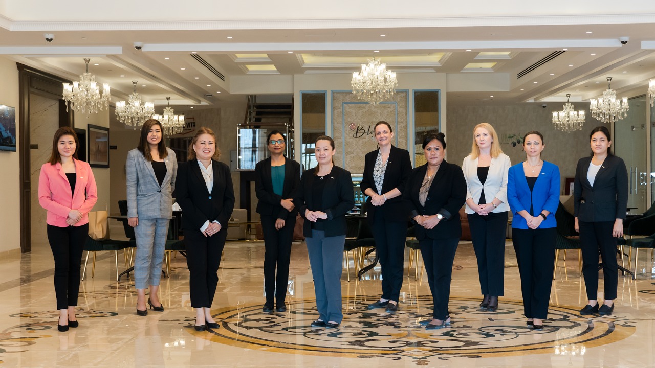 فندق تايم أسما في دبي بفريق إدارة كامل مكون من النساء